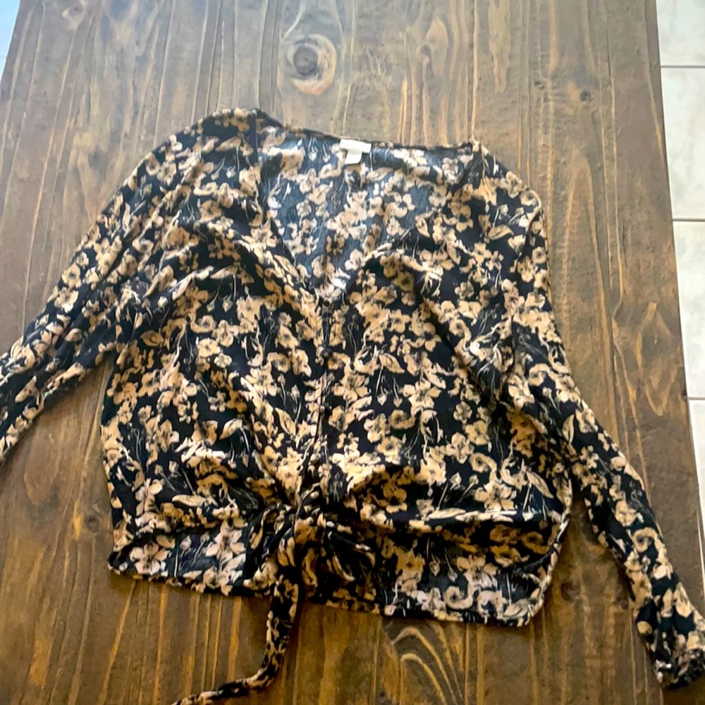 Floral black and gold shirt